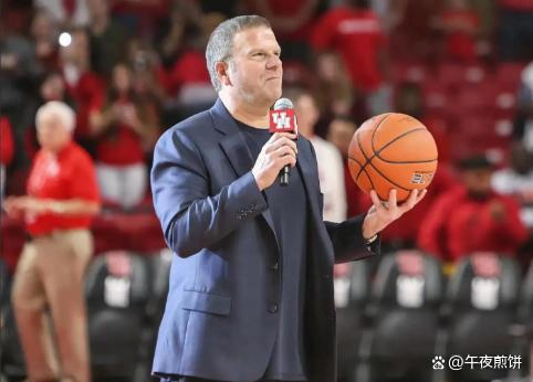 中欧体育体验-包含篮网队惨败后更衣室爆发冲突，主帅回应，文化男人查看.的词条