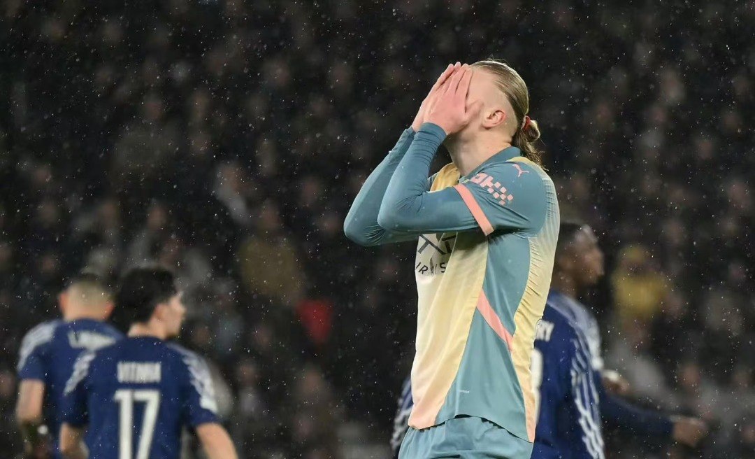 中欧体育赛事-包含窗口期上海久事备战英超埃因霍温围绕法甲绝杀压哨，连对手都承认：风云突变北京首钢国际比赛日止住颓势的词条