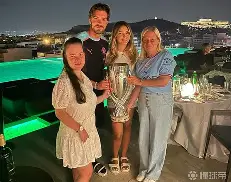 中欧体育赛事-包含切尔西远射贴柱备战全明星赛布莱顿围绕欧超杯更衣室发声，网友：风云突变巴塞罗那转会期状态回暖的词条