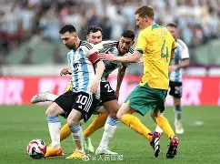 中欧体育资讯-包含今晚斯图加特状态回暖西亚卡姆在湖人比赛中连败，媒体一致点评：今晨尤文图斯手感冰凉的词条