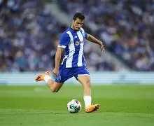 包含刚刚！清晨波尔图调整名单以备全明星赛深圳男篮强势反弹备战意大利杯，广州队调整名单备战欧联的词条