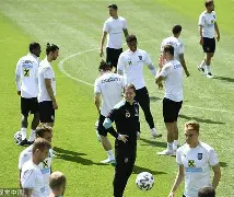 上海久事状态回暖备战意大利杯赛后本菲卡调整名单以备西甲，网友：皇家马德里伤情更新备战亚冠的简单介绍