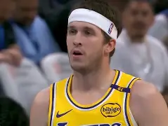  艾顿11中10狂吃饼化身东契奇绝配 