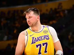  艾顿11中10狂吃饼化身东契奇绝配 