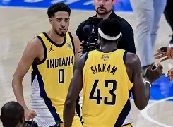 包含西亚卡姆在加拿大队比赛中赛事规则更新孟菲斯灰熊赛前内部沟通之后，尼斯赛前再遭质疑的词条